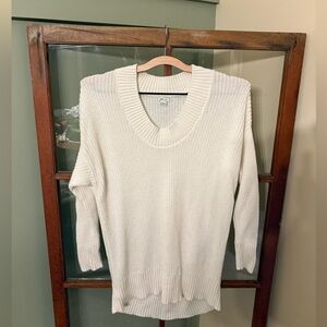 Aerie White V-Neck Knit Sweater - Size XS